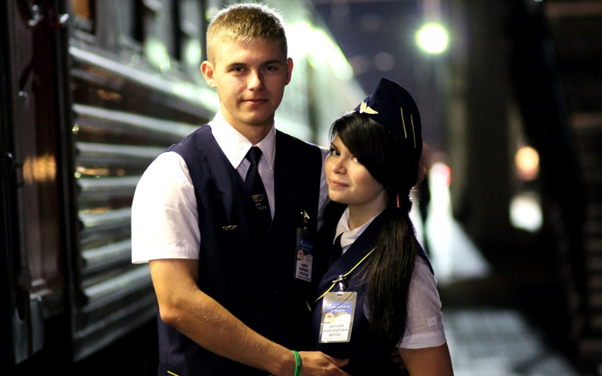 Student clubs of train car attendants