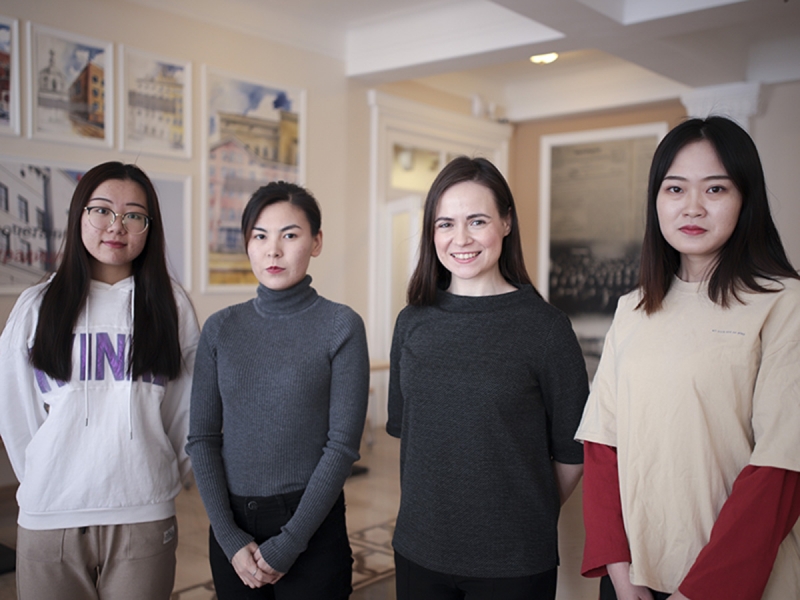 Students from Xi’an Fanyi University arrive at Minin University