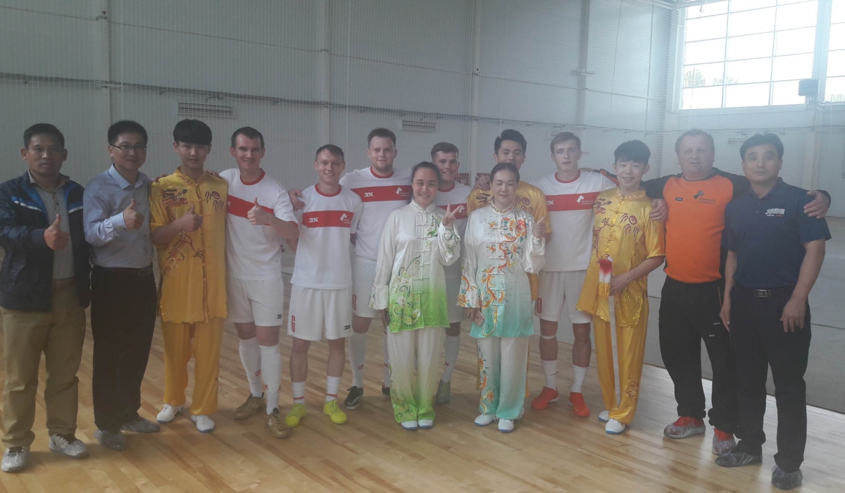 Physical education teachers and students from Anhui University visit Minin University
