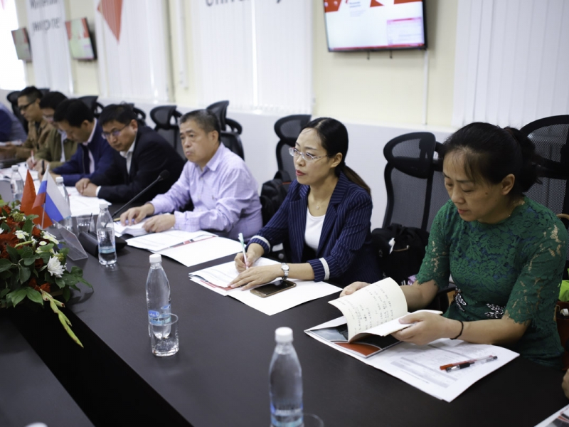 Advanced training courses for Chinese teachers started at Minin University