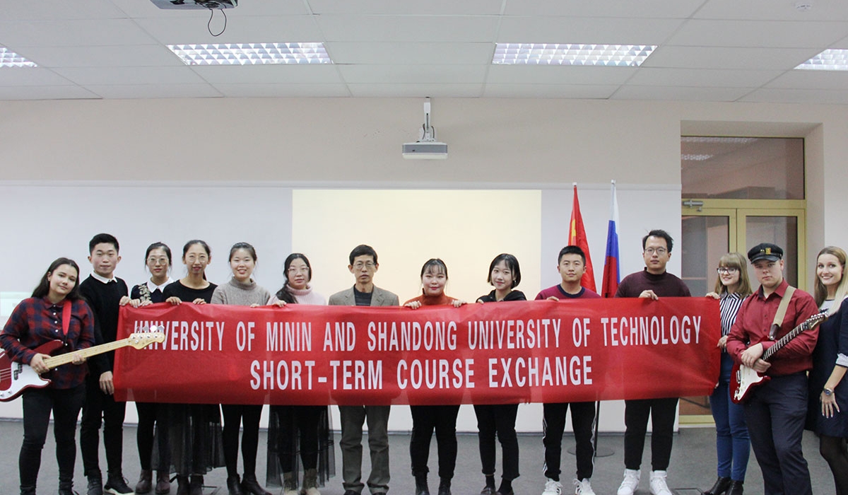 Minin university is organizing the Russian language, culture and education school for students from China